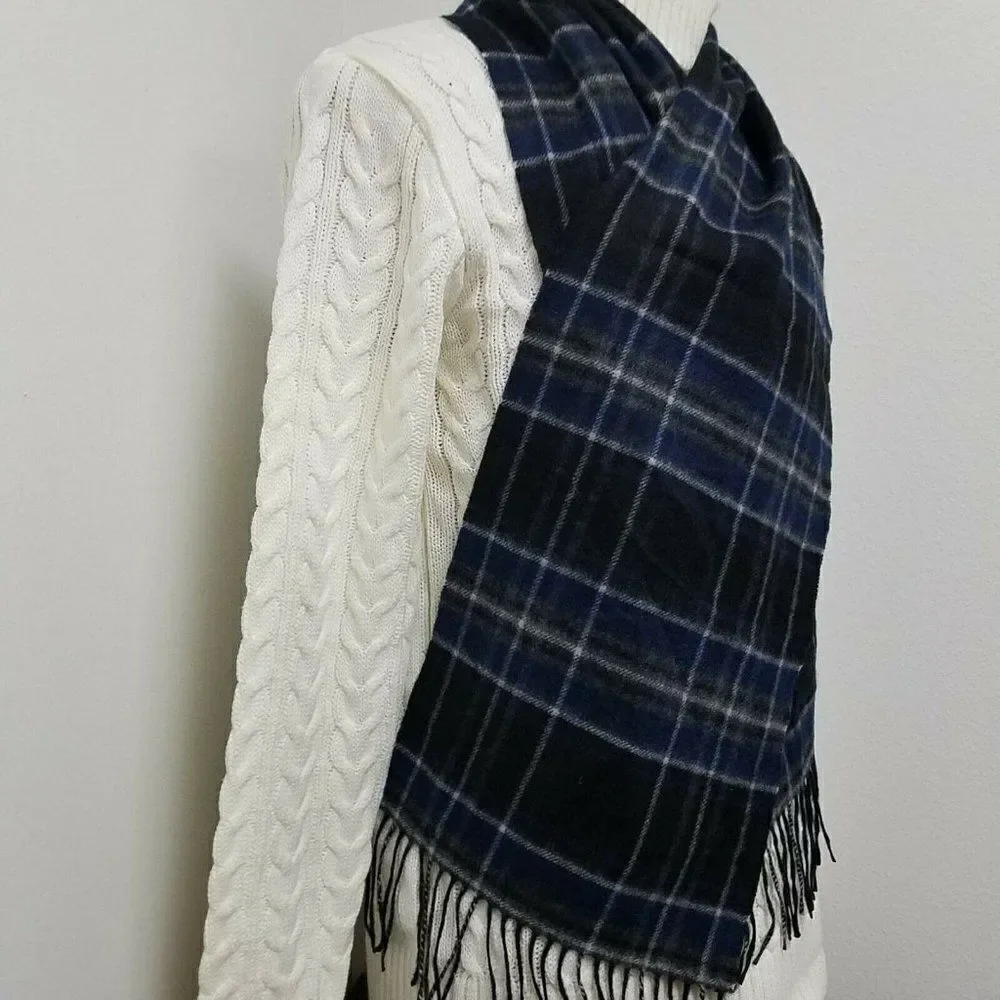 CLUBROOM 100% Cashmere Scarf. Measurements 60